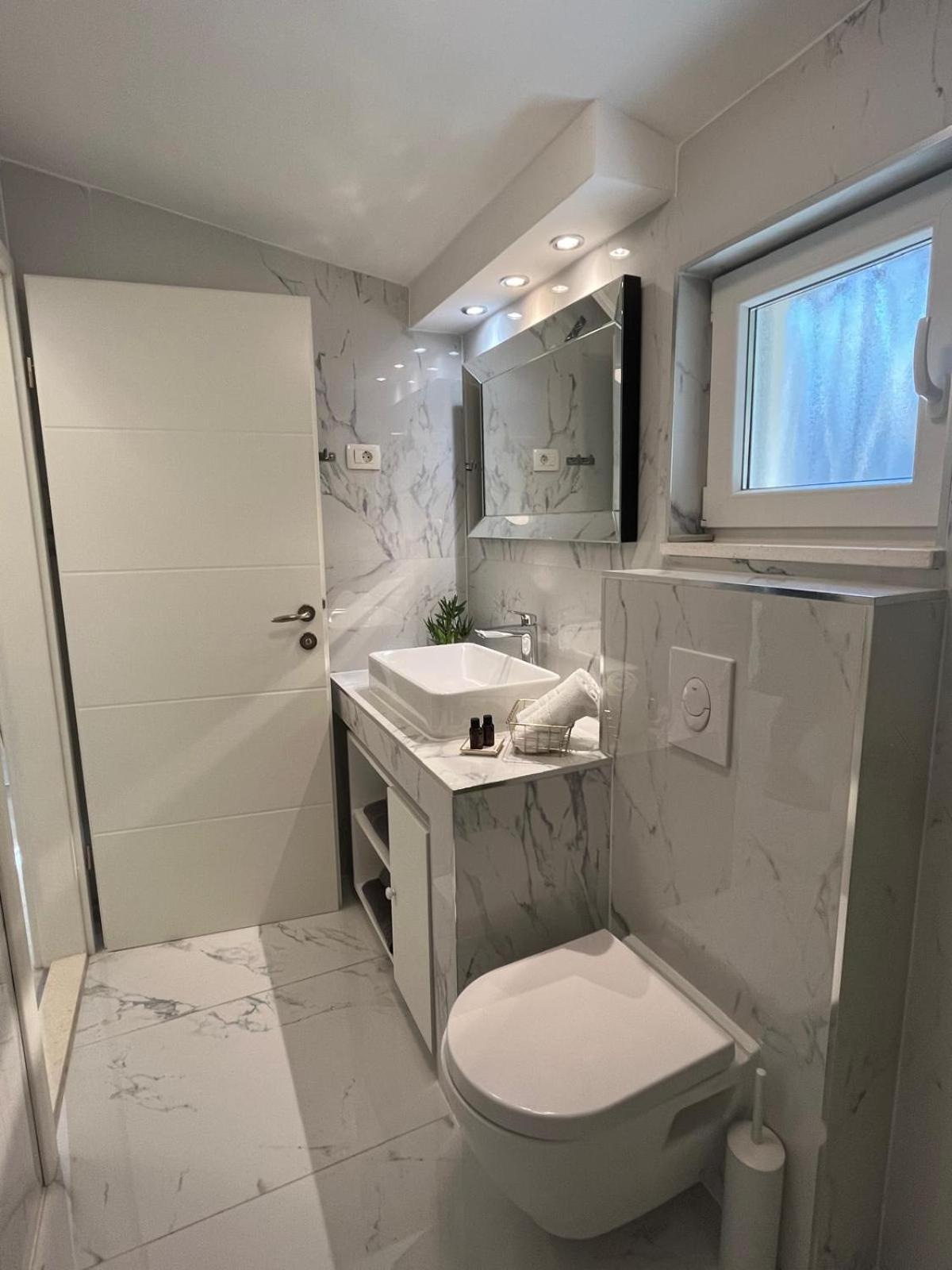 Lux Garden Luxury Apartment Split Buitenkant foto